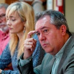 El secretario general del PSOE de Andalucía, Juan Espadas, mantiene un encuentro con responsables de UGT Andalucía