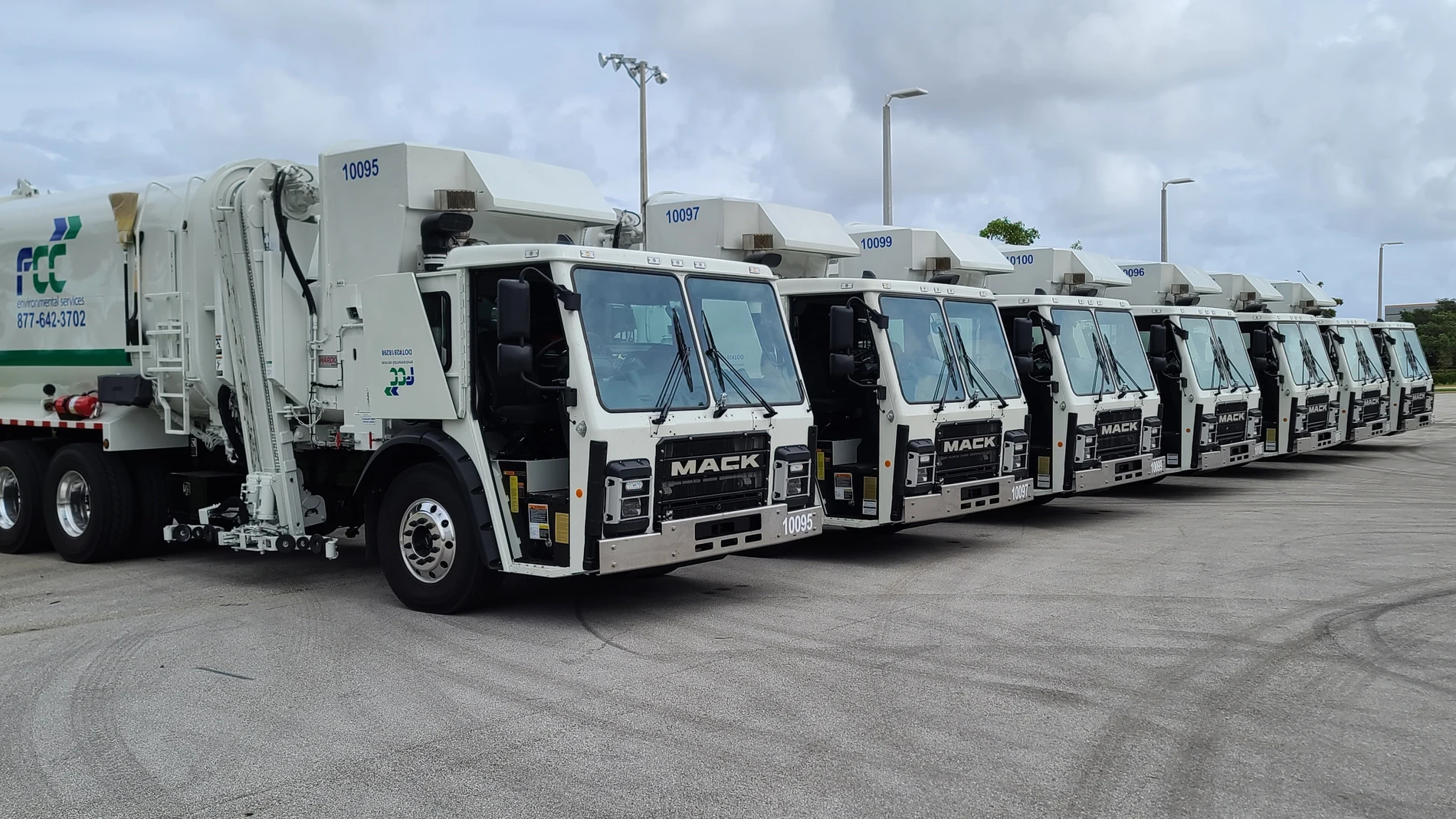 Camiones de FCC Servicios Medio Ambiente en Florida