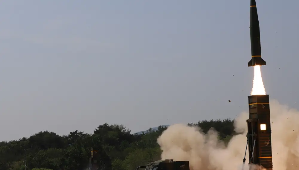 Un misil durante una maniobra conjunta entre Estados Unidos y Corea del Sur