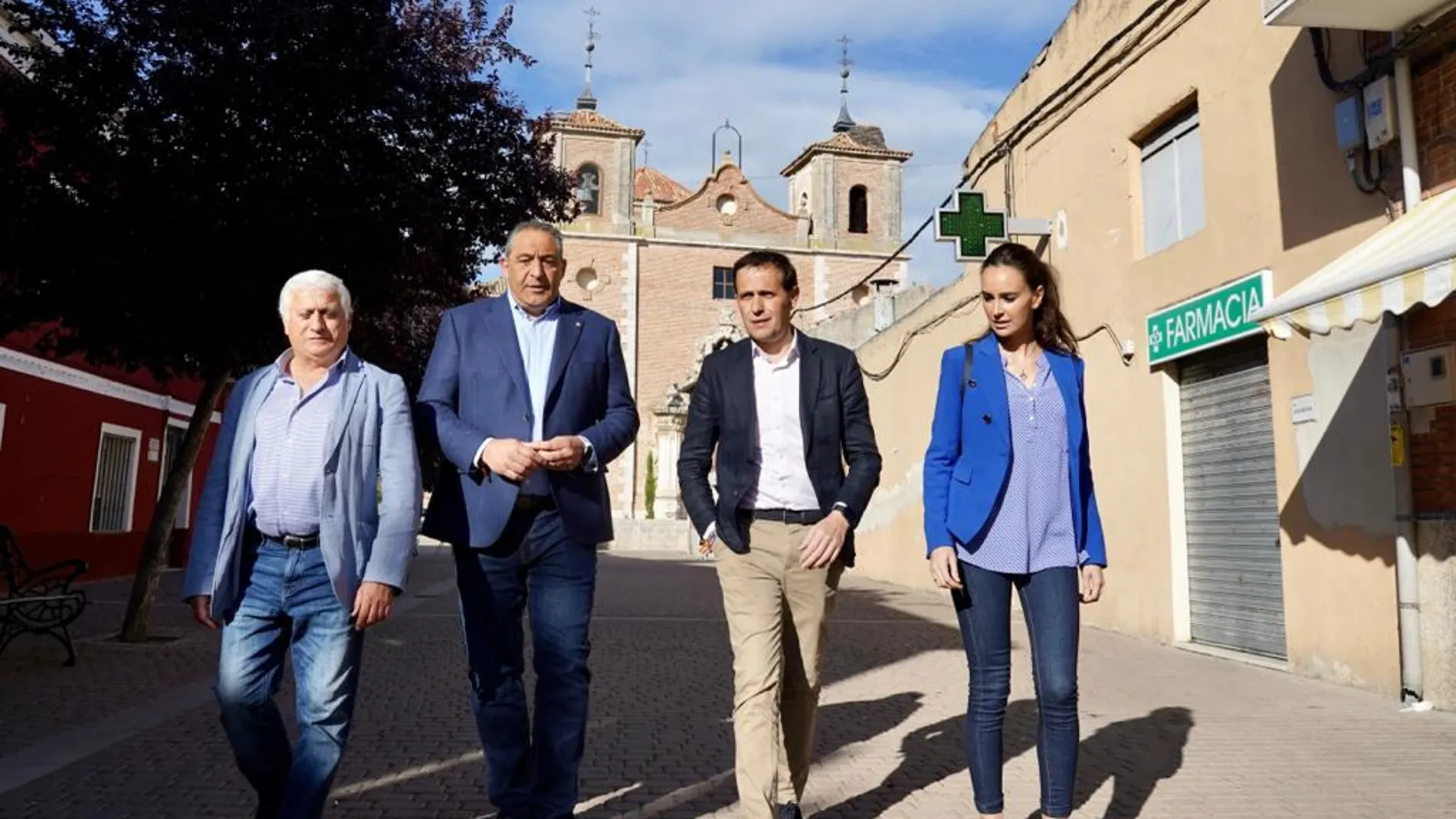 El presidente de la Diputación de Valladolid, Conrado Íscar, visita Renedo de Esgueva