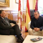 El presidente de las Cortes de Castilla y León, Carlos Pollán, se reune con el presidente de la Diputación, Francisco José Requejo
