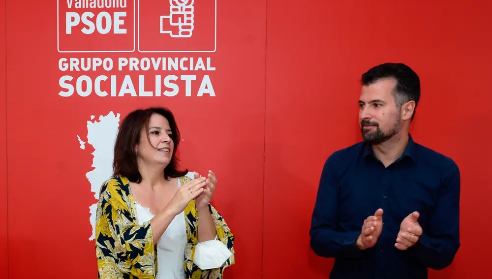 GRAF1636. VALLADOLID, 28/05/2022.- El secretario general del PSOE de Castilla y León, Luis Tudanca, y la vicesecretaria general del PSOE, Adriana Lastra, participan en el I Encuentro de Alcaldes y Concejales Socialistas de la provincia de Valladolid. EFE/ Nacho Gallego