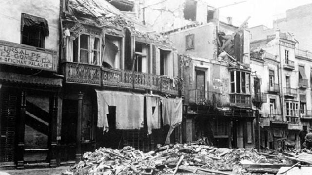 Más de 200 proyectiles cayeron sobre el centro de Almería el 31 de mayo de 1937