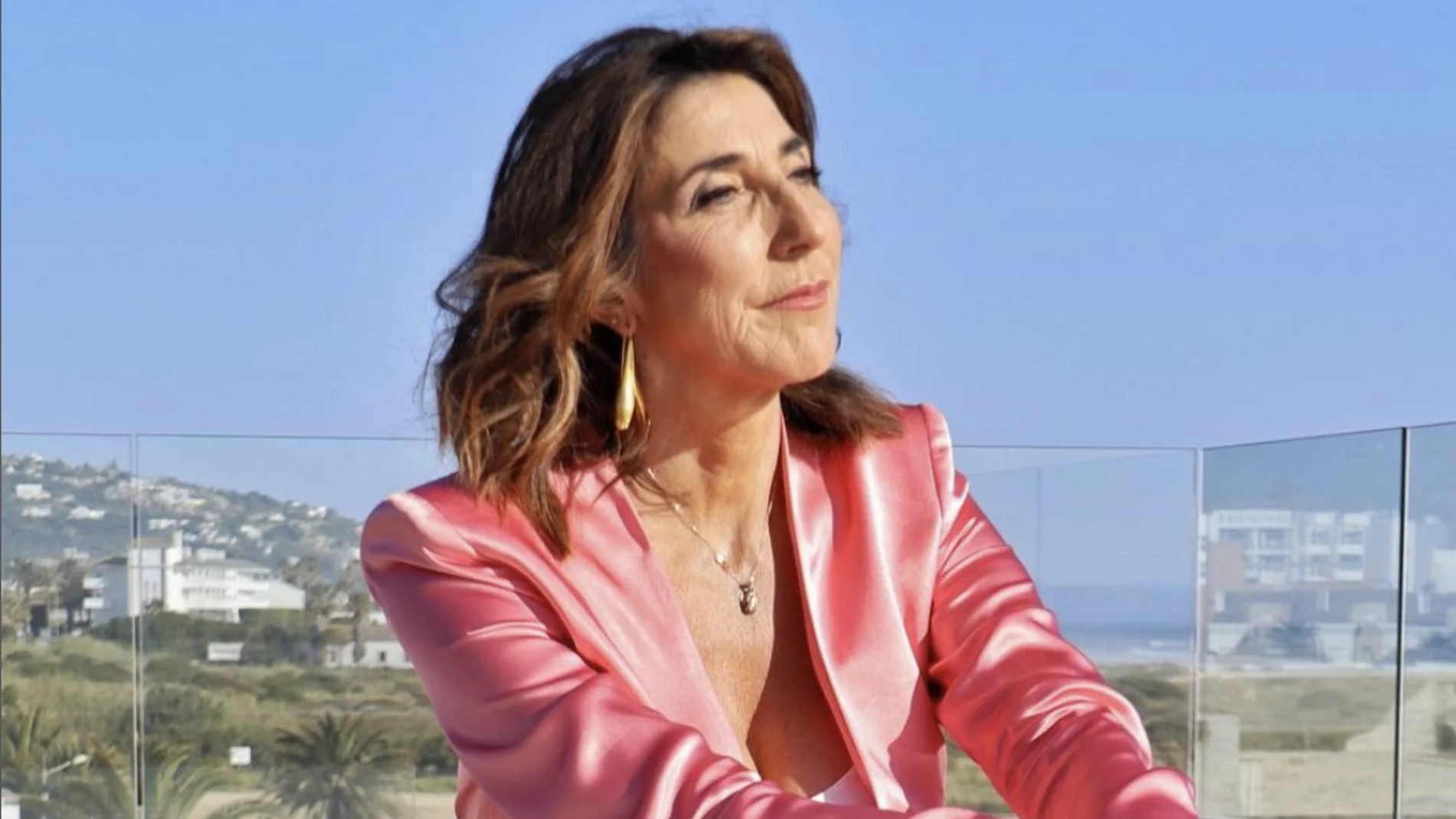 Paz Padilla con el rosa, el color del verano.