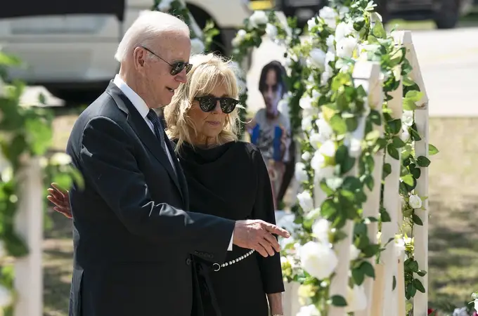 Biden llora la muerte de los niños de Uvalde en su segunda visita a un tiroteo masivo en dos semanas