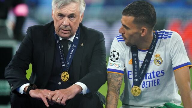 Dani Ceballos, con Ancelotti