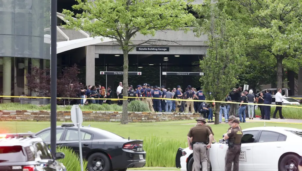 La policía, en el hospital de Tulsa tras el tiroteo