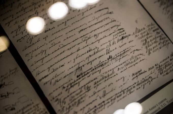 Manuscrito de "Anna Karenina", una de las obras cumbres de la literatura universal y una de las grandes novelas de Tolstói