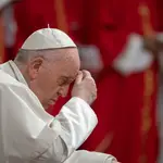 El papa Francisco ayer- domingo 5 de junio de 2022-, durante la misa de Pentecostés
