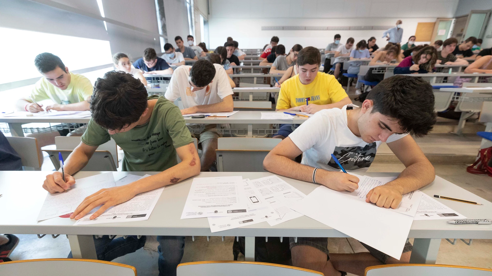 Alumnos realizan las pruebas de la Evaluación del Bachillerato para el Acceso a la Universidad 2022 (EBAU),