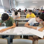 Alumnos realizan las pruebas de la Evaluación del Bachillerato para el Acceso a la Universidad 2022 (EBAU),