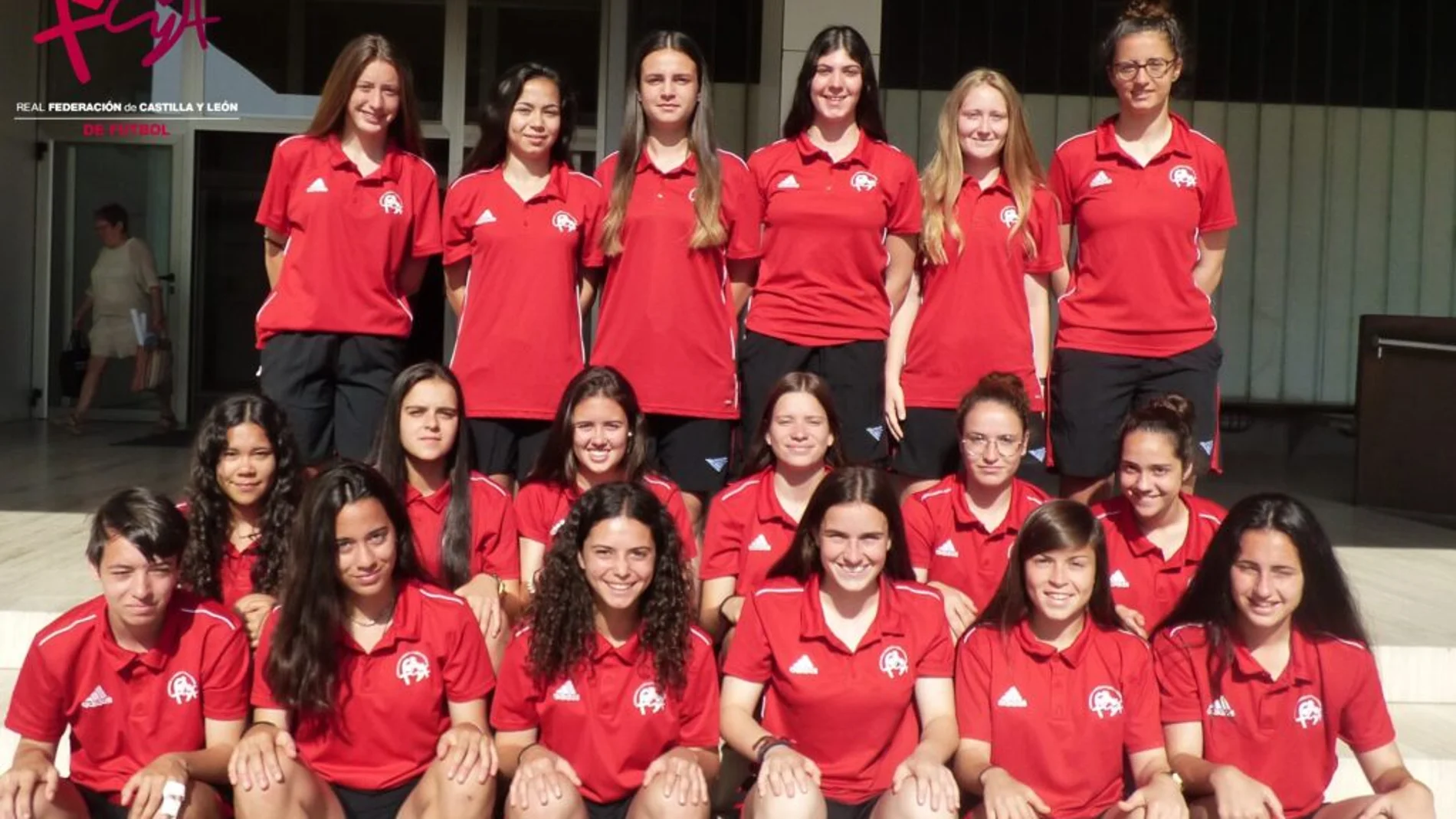 Las integrantes de la selección de Castilla y León sub17