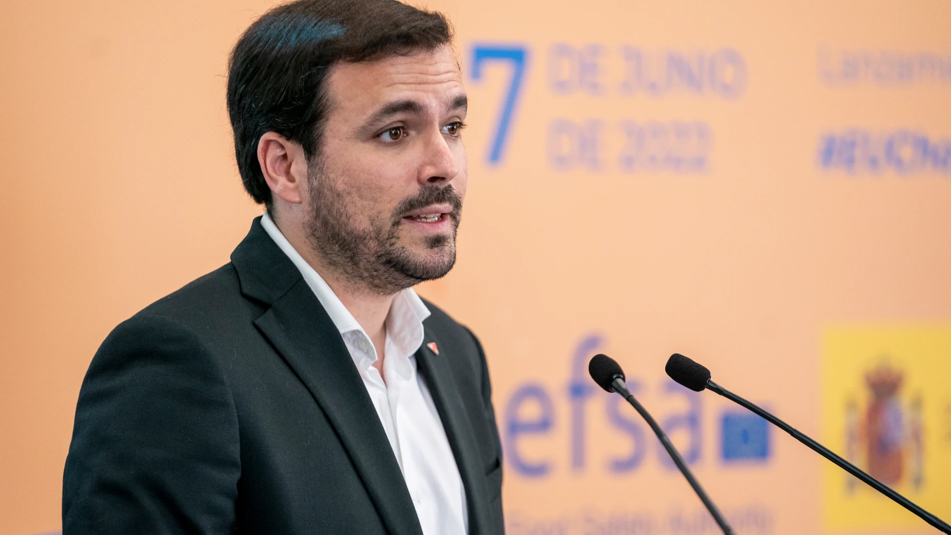 El ministro de Consumo, Alberto Garzón, interviene en el evento de lanzamiento de una campaña de EFSA, en la Sala Valle-Inclán del Círculo de Bellas Artes