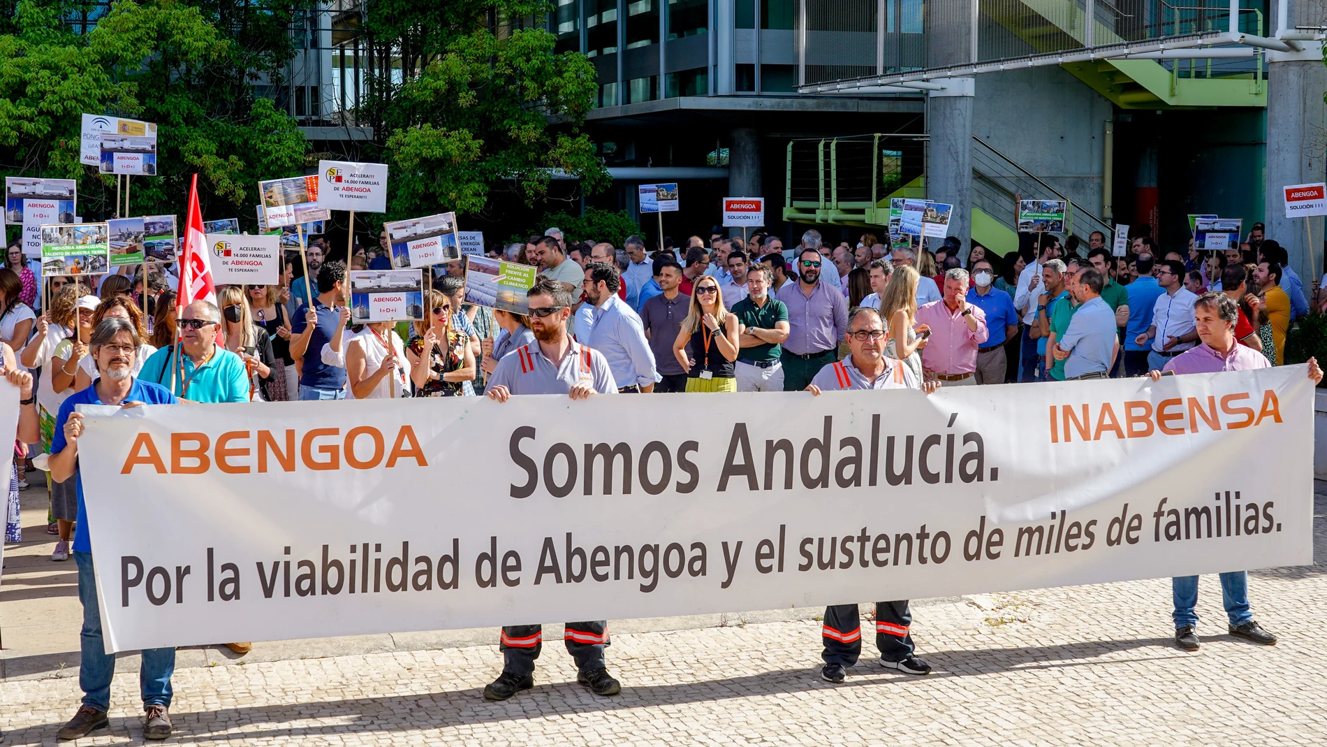 Imagen de archivo de una protesta de empleados de Abengoa