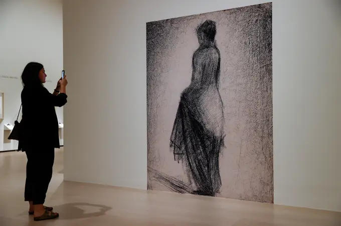 El Museo Guggenheim de Bilbao enfrenta los dibujos de Seurat y Richard Serra