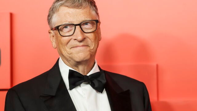 Hace unos meses, Bill Gates ya hablaba de pandemias, crisis económicas y demás, y sus especulaciones, hipótesis y predicciones no han pasado desapercibidas