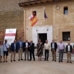 El consejero Jesús Julio Carnero inaugura junto a Ángeles Armisén y Ángel Ibáñez, entre otras autoridades, la nueva casa consistorial de Autillo de Campos, en Palencia, antiguo Palacio delos Reinoso, donde fue proclamado rey de Castilla Fernando III El Santo
