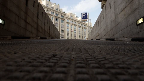Parking de la plaza de las Cortes