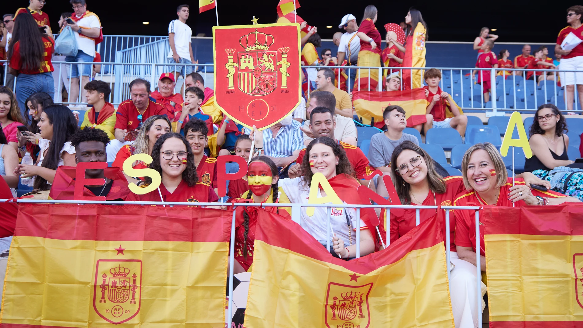 Imagen de las gradas de La Rosaleda hoy en Málaga