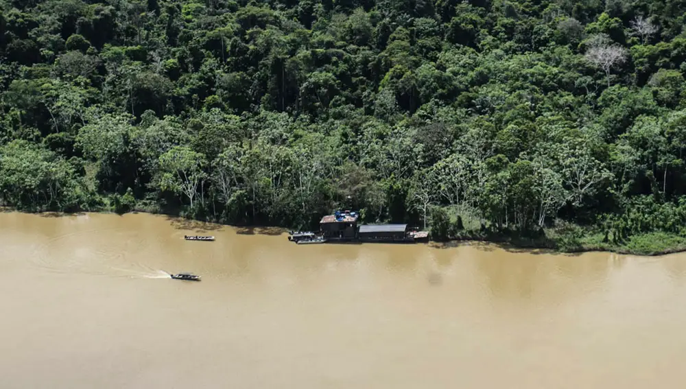 Fotografía cedida por el Ejército brasileño que muestra una vista general de una zona selvática en el Valle del Javari, en el estado Amazonas