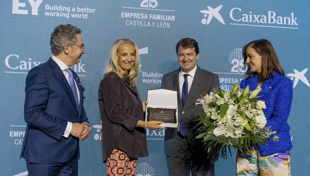 Homenaje a José Antolín, recientemente fallecido, en el marco del Congreso Regional de Empresa Familiar