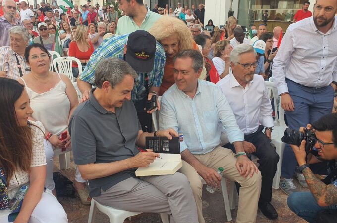 Espadas con Zapatero en el mitin en Vélez-Málaga
