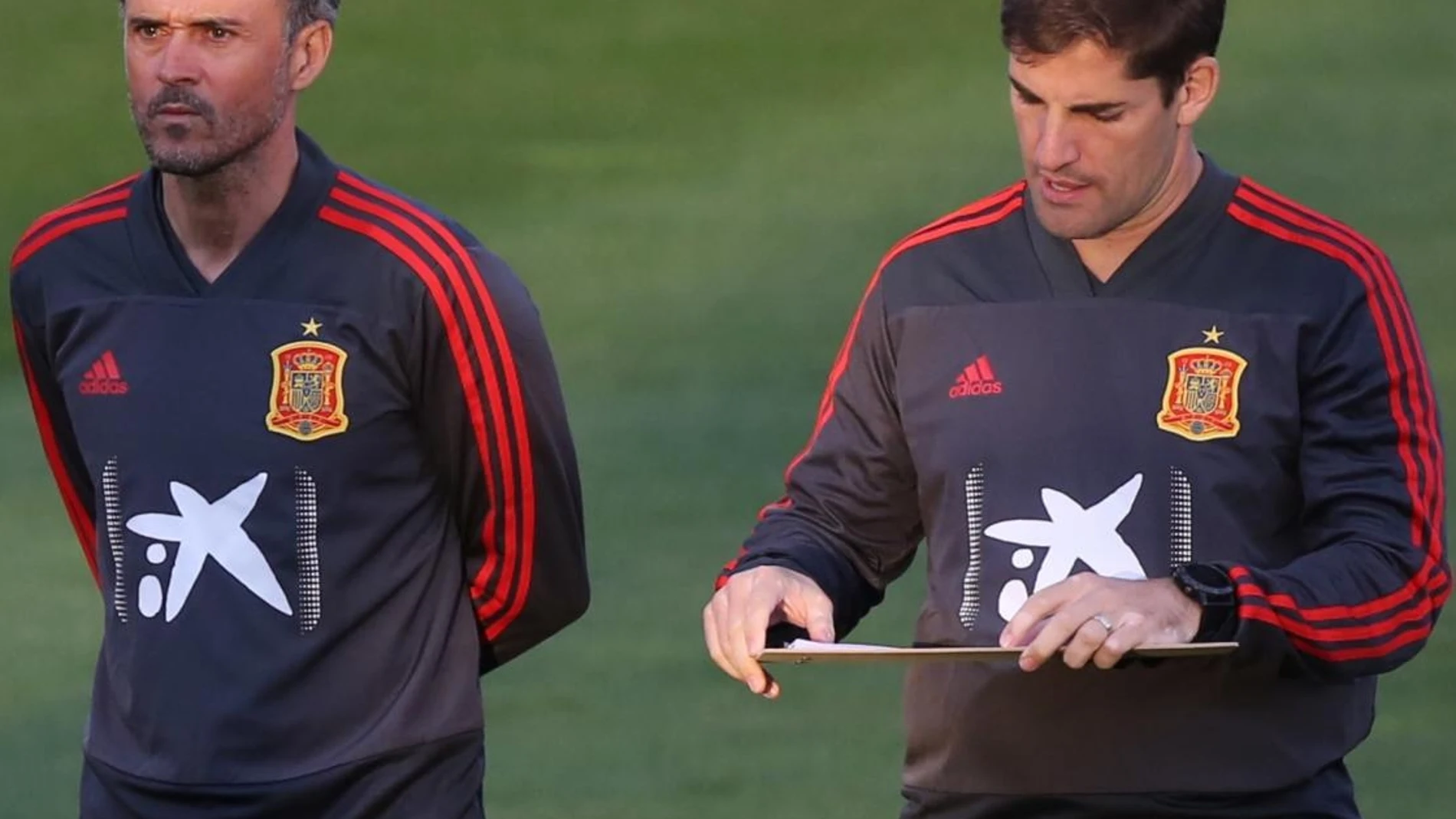 Luis Enrique y Robert Moreno, durante un entrenamiento de la selección española.