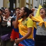 Mujeres colombianas durante una movilización por los Acuerdos de Paz el pasado miércoles