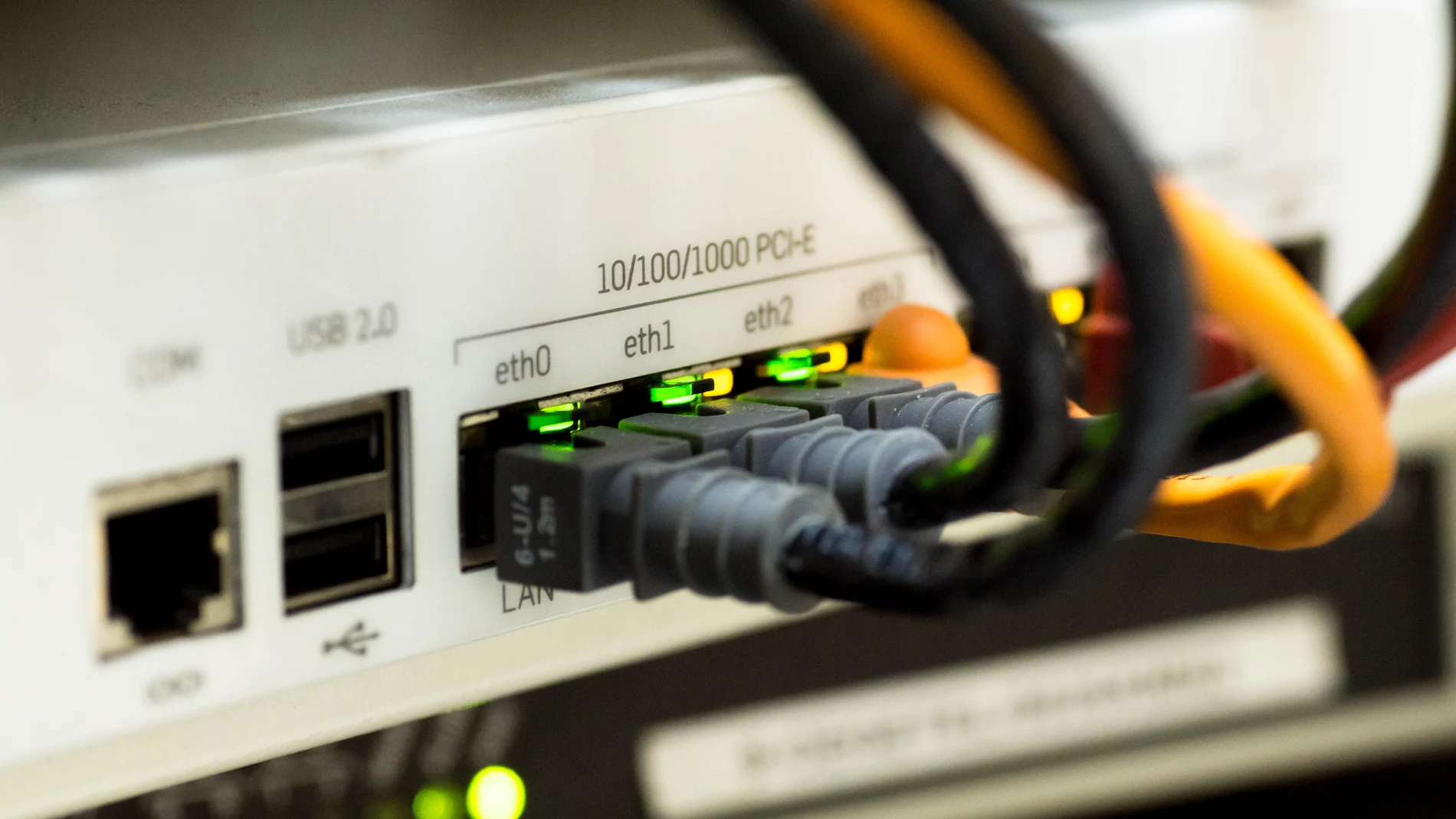 La infraestructura de Cloudfare ha fallado dejando a miles de webs sin acceso durante una hora.