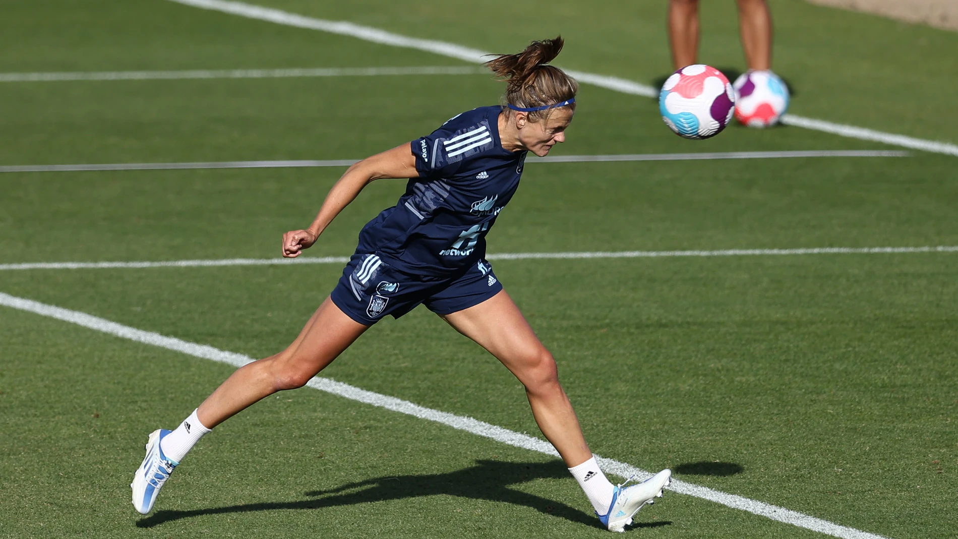 Irene Paredes, la capitana de la selección, en un entrenamiento