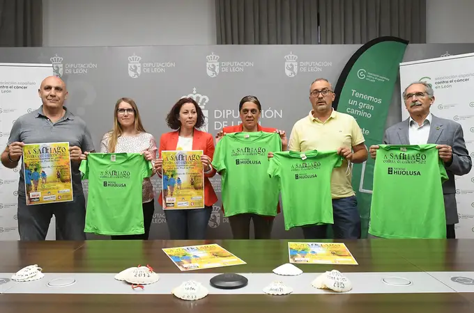 Más de 60 corredores protagonizan la XII edición de la iniciativa A Santiago contra el cáncer del 25 de junio al 2 de julio