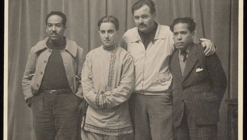 Langston Hughes, Michael Koltsov, Ernest Hemingway y Nicolás Guillén
