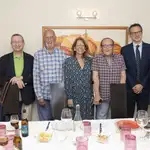  Los presidentes de la Asamblea de Madrid homenajean al periodista Nino Olmeda