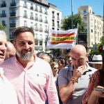El líder de Vox, Santiago Abascal, durante su participación en una manifestación contra la reforma de la ley del aborto convocada por organizaciones provida, este domingo en Madrid. EFE/Luca Piergiovanni
