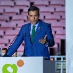 El presidente del Gobierno, Pedro Sánchez, el lunes en su intervención durante los Premis de Pimec en el Camp Nou de Barcelona