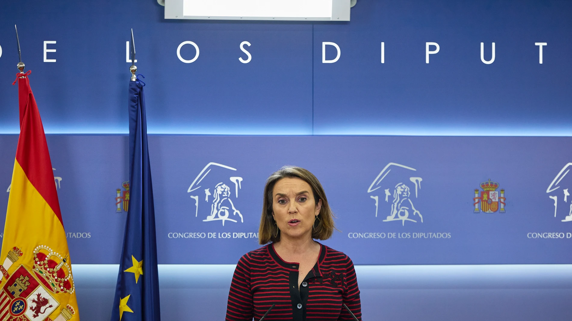 La secretaria general del Partido Popular, Cuca Gamarra, interviene en una rueda posterior a una Junta de Portavoces.