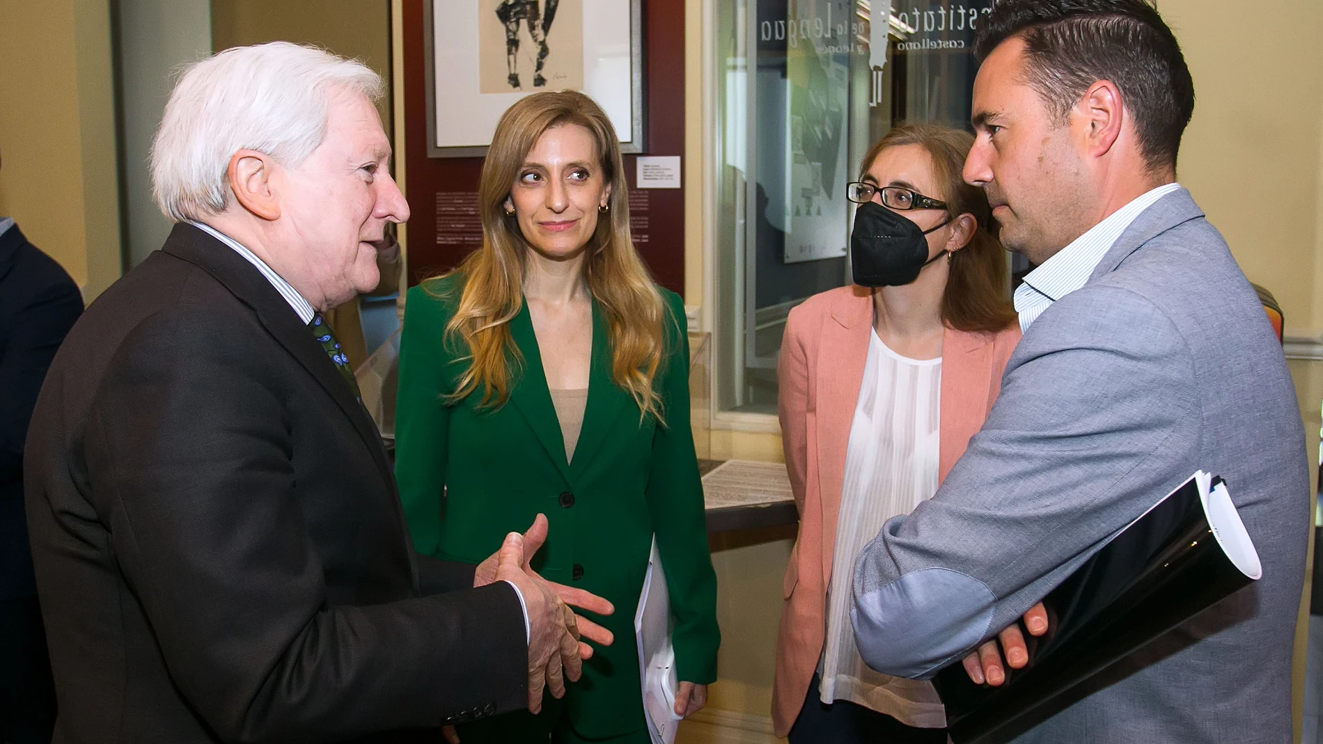 Reunión del Patronato de la Fundación Instituto Castellano y Leonés de la Lengua con Daniel de la Rosa, Méndez Pozo y Mar Sancho