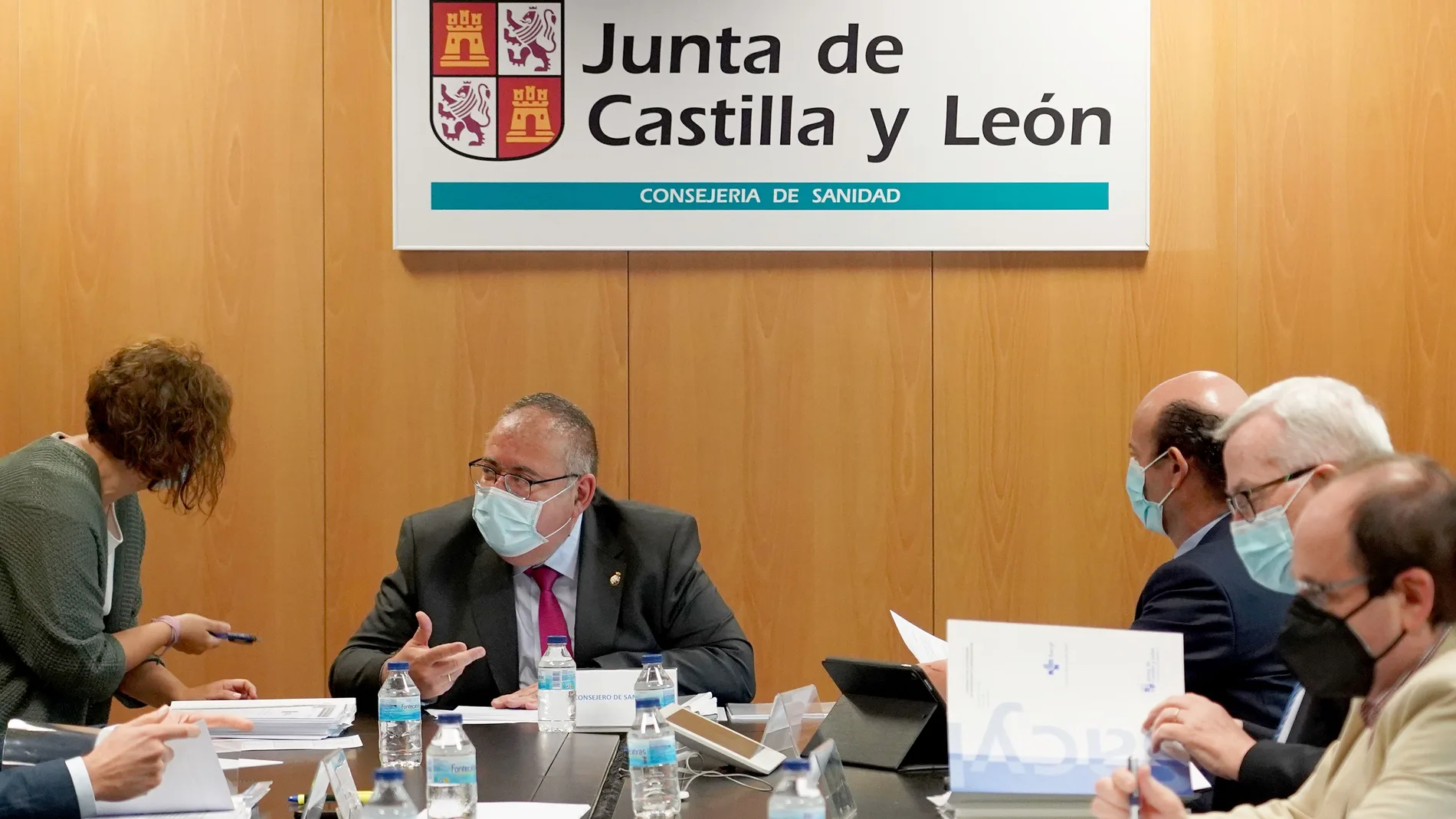 El consejero de Sanidad, Alejandro Vázquez, preside la reunión del Patronato de la Fundación de Hemoterapia y Hemodonación de Castilla y León