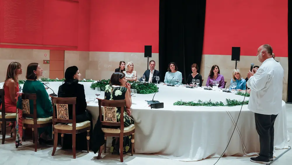 Los acompañantes de los líderes de la OTAN cenaron en la Sala de las Musas del Museo del Prado