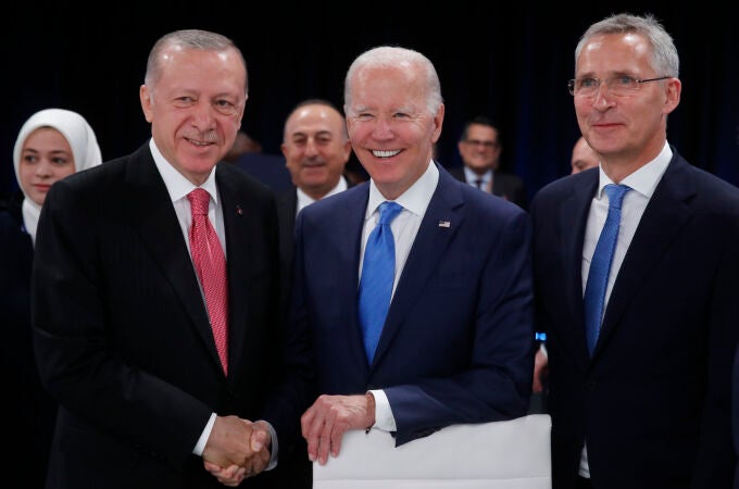 Órdago de Biden a Erdogan: Turquía se juega 40 cazas F-16 tras quedar fuera de los F-35