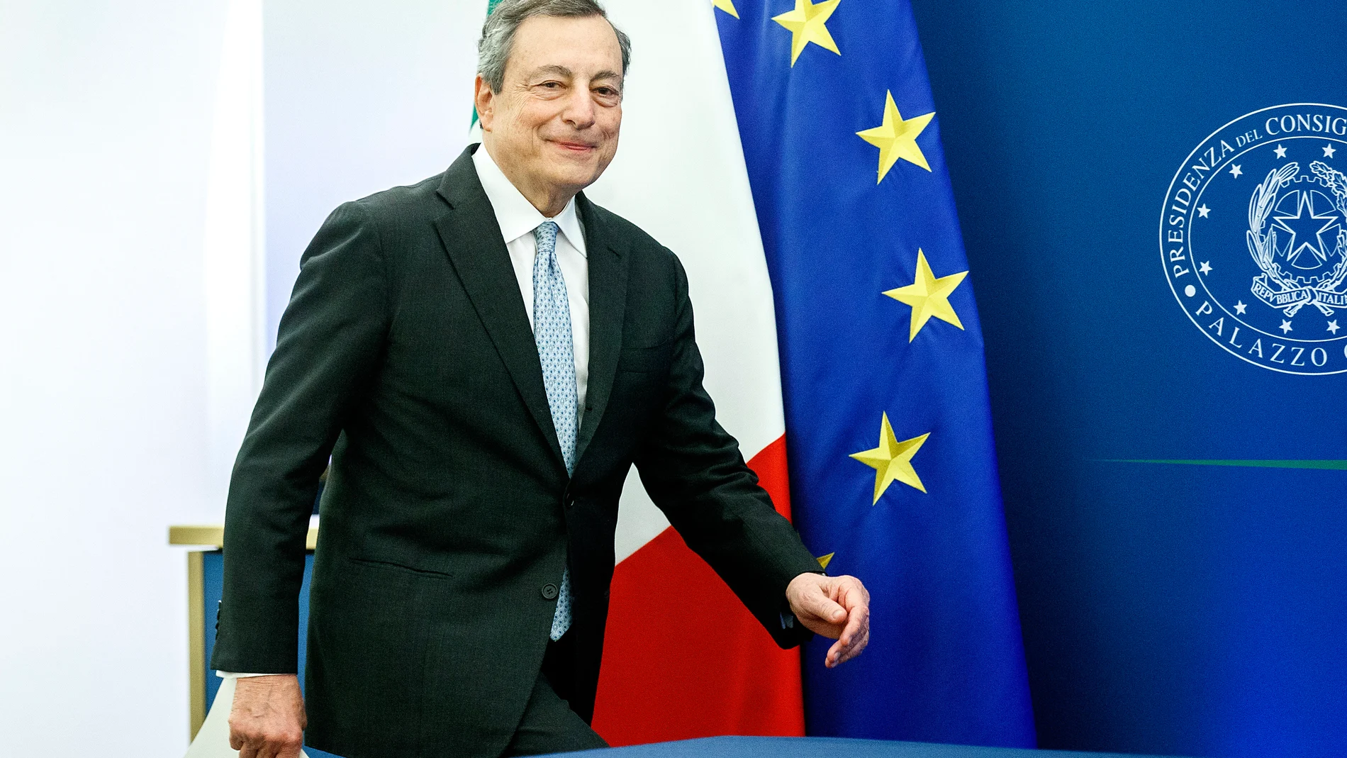 El primer ministro italiano Mario Draghi dice que el Gobierno no peligra