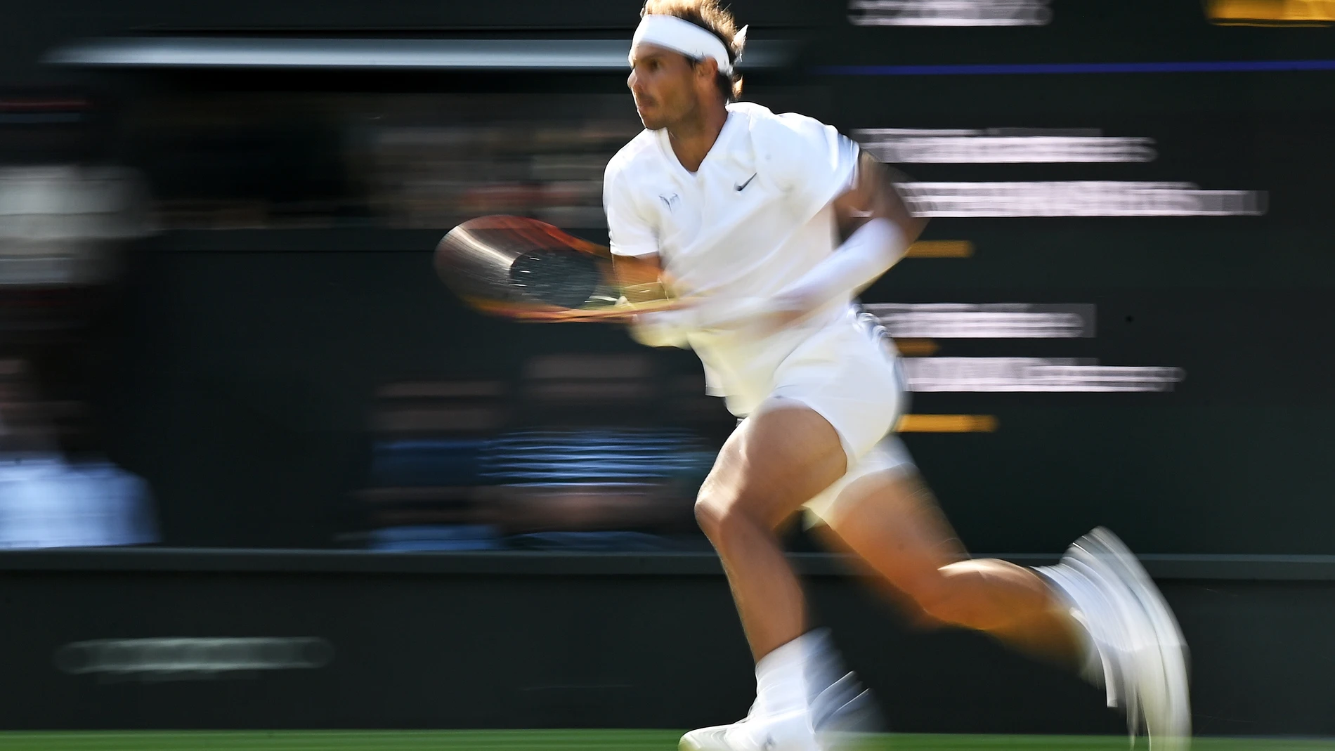 Rafa Nadal, durante su partido de tercera ronda de Wimbledon contra Berankis