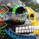 Una de las calaveras que han aterrizado esta semana en el Parque del Retiro