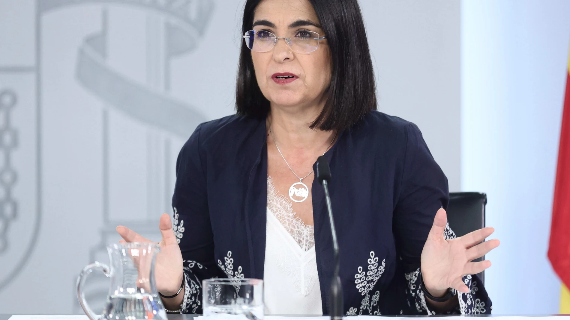 La ministra de Sanidad, Carolina Darias, en una rueda de prensa, posterior al Consejo de Ministros, en el Complejo de la Moncloa, a 5 de julio de 2022, en Madrid (España)