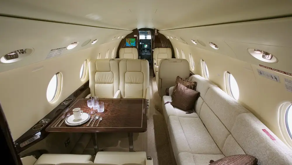Ejemplo del interior de un Gulfstream G200.