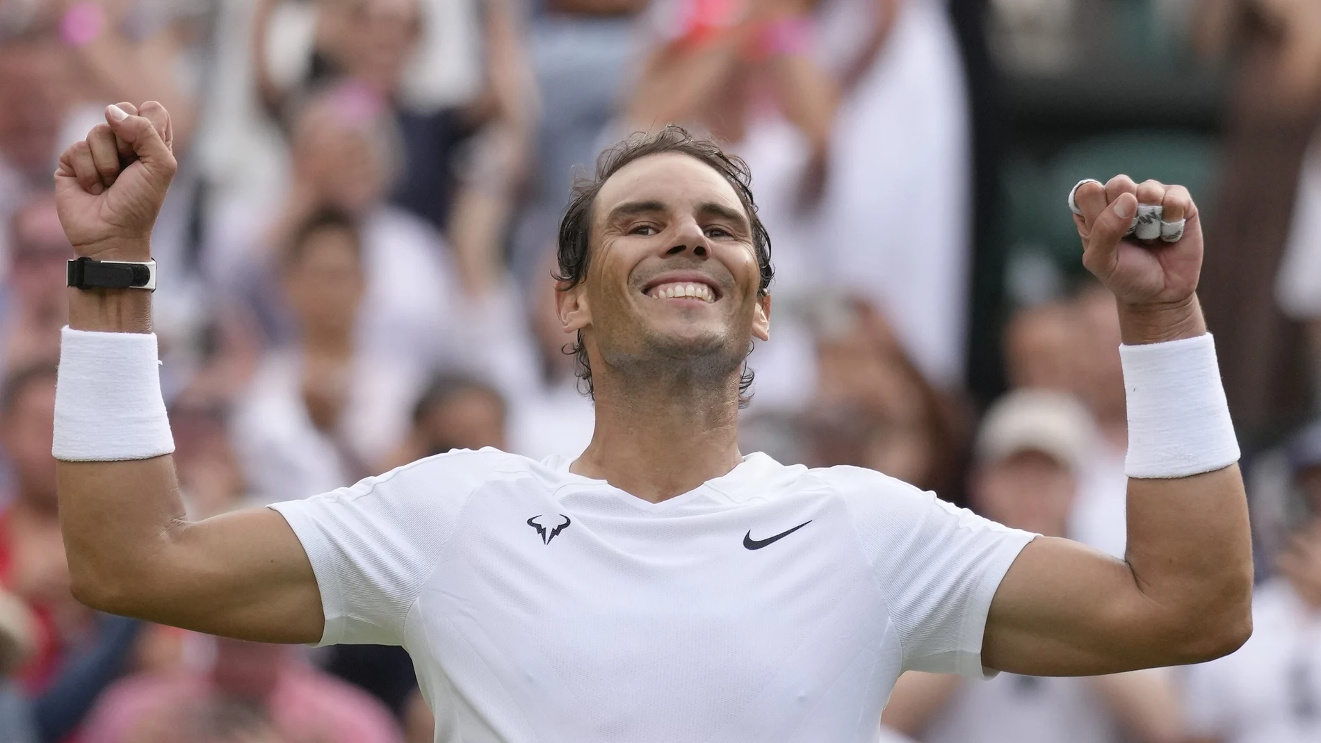 Rafael Nadal celebra su victoria ante Taylor Fritz en Wimbledon