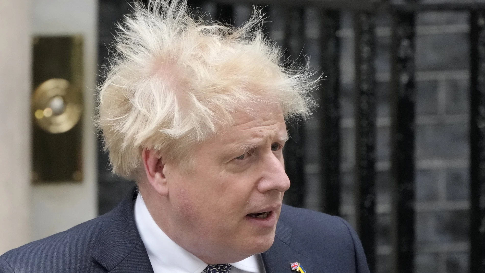 Boris Johnson ante el número 10 de Downing Street, London durante su anuncio de dimisión