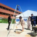 La ministra Montero coloca la primera piedra de la incubadora de economía azul de la Zona Franca de Cádiz