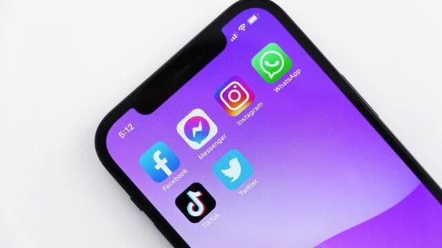 Meta permite a los usuarios europeos desvincular sus cuentas de Facebook, Messenger e Instagram.