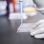 Desde hace más de una década trabaja en la investigación y producción de diferentes medicamentos mediante ARNm